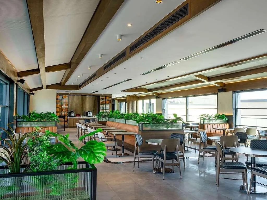 Novotel Tbilisi Center 4*,  Georgien